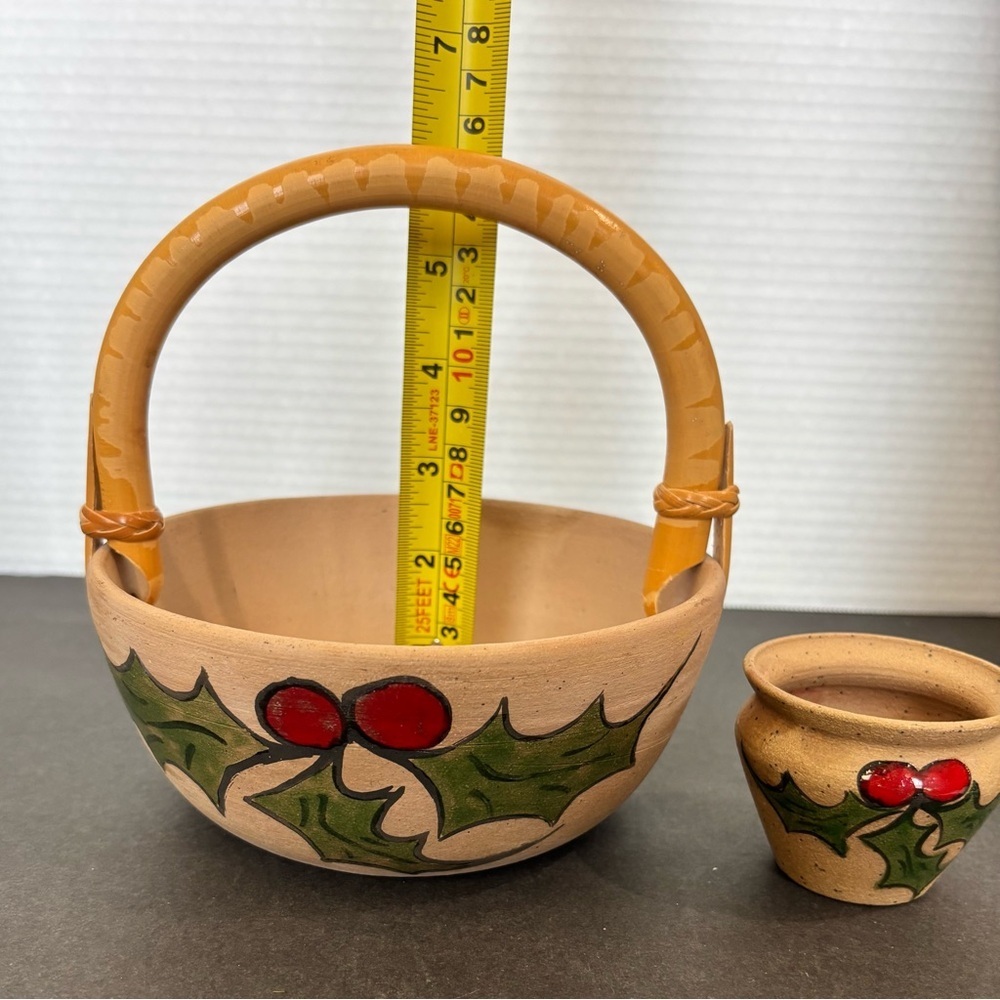 Christmas Art Pottery Bowl with Bamboo Handle Hand Painted Holly w/matching Vase - Picture 11 of 14